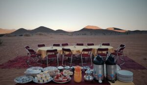 restaurant mobile sahara desert morocco